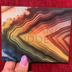 Becca Volcano Goddess Eyeshadow Palette